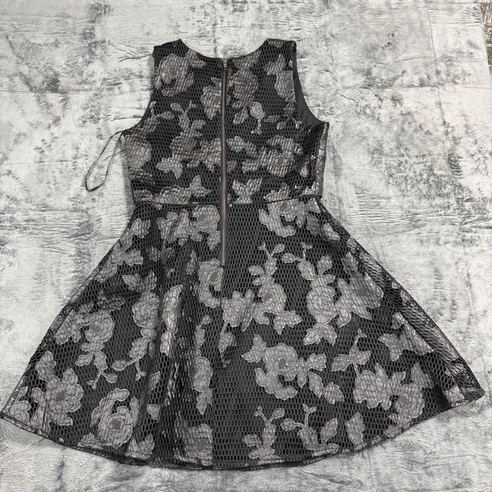 Romeo + Juliet Couture Black Silver Floral Mesh Fit‎ Flare Dress RJ37077